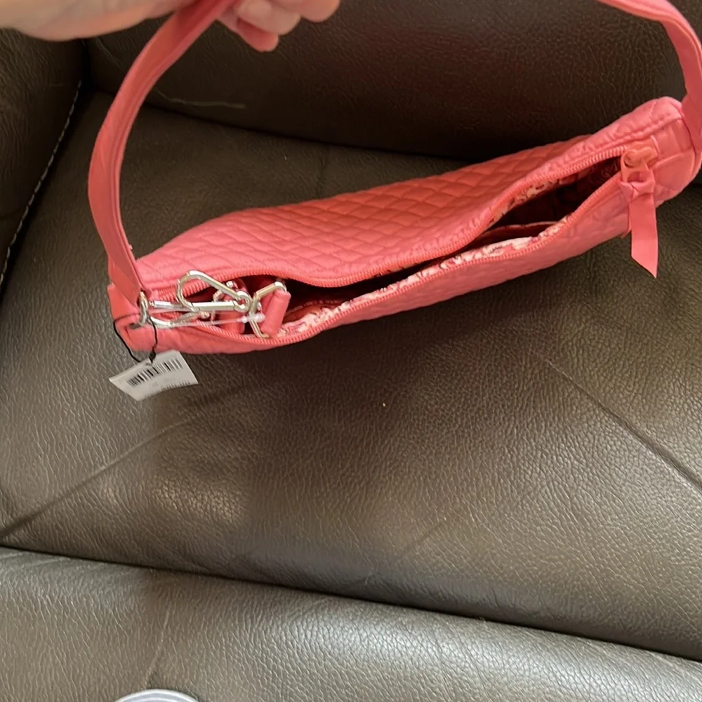 Vera Bradley has tags